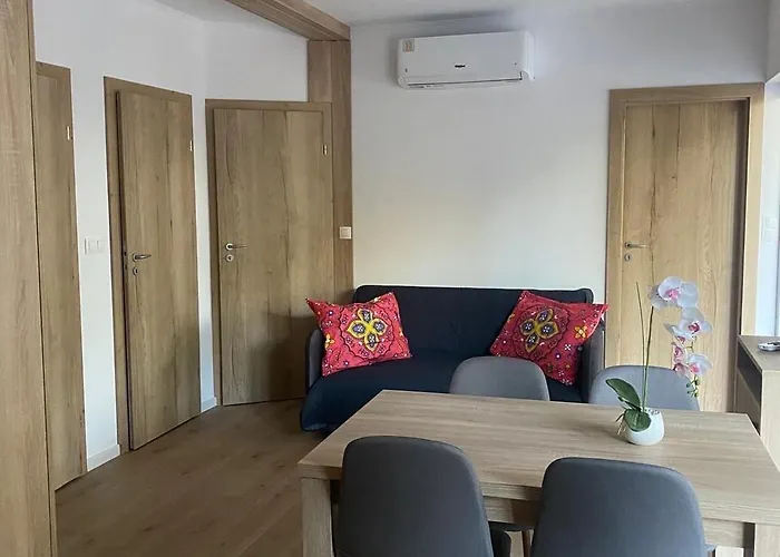 Serenity House, Cozy Familly Place, Free Parking, Seaside, In Dalmacia, Drage, Kamp Maslina