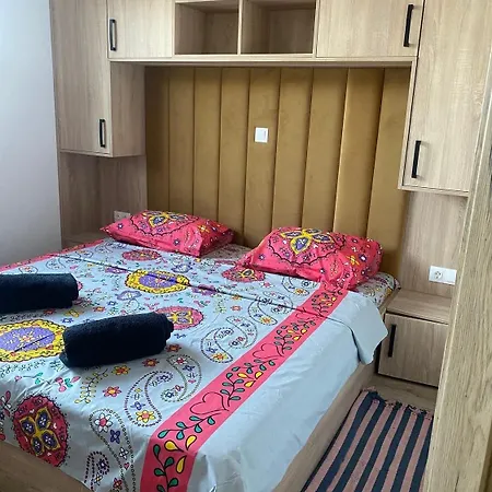 Serenity House, Cozy Familly Place, Free Parking, Seaside, In Dalmacia, Drage, Kamp Maslina *