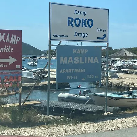 Serenity House, Cozy Familly Place, Free Parking, Seaside, In Dalmacia, Drage, Kamp Maslina Drage