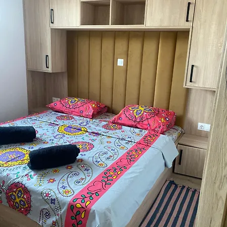 Serenity House, Cozy Familly Place, Free Parking, Seaside, In Dalmacia, Drage, Kamp Maslina Tatil Evi