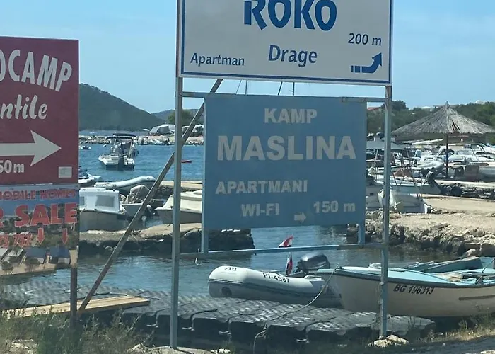 Serenity House, Cozy Familly Place, Free Parking, Seaside, In Dalmacia, Drage, Kamp Maslina Drage